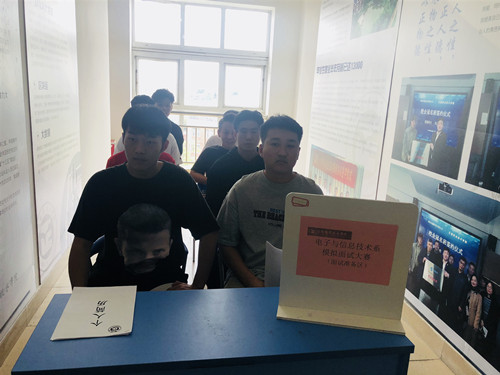 同学们认真准备中_副本.jpg