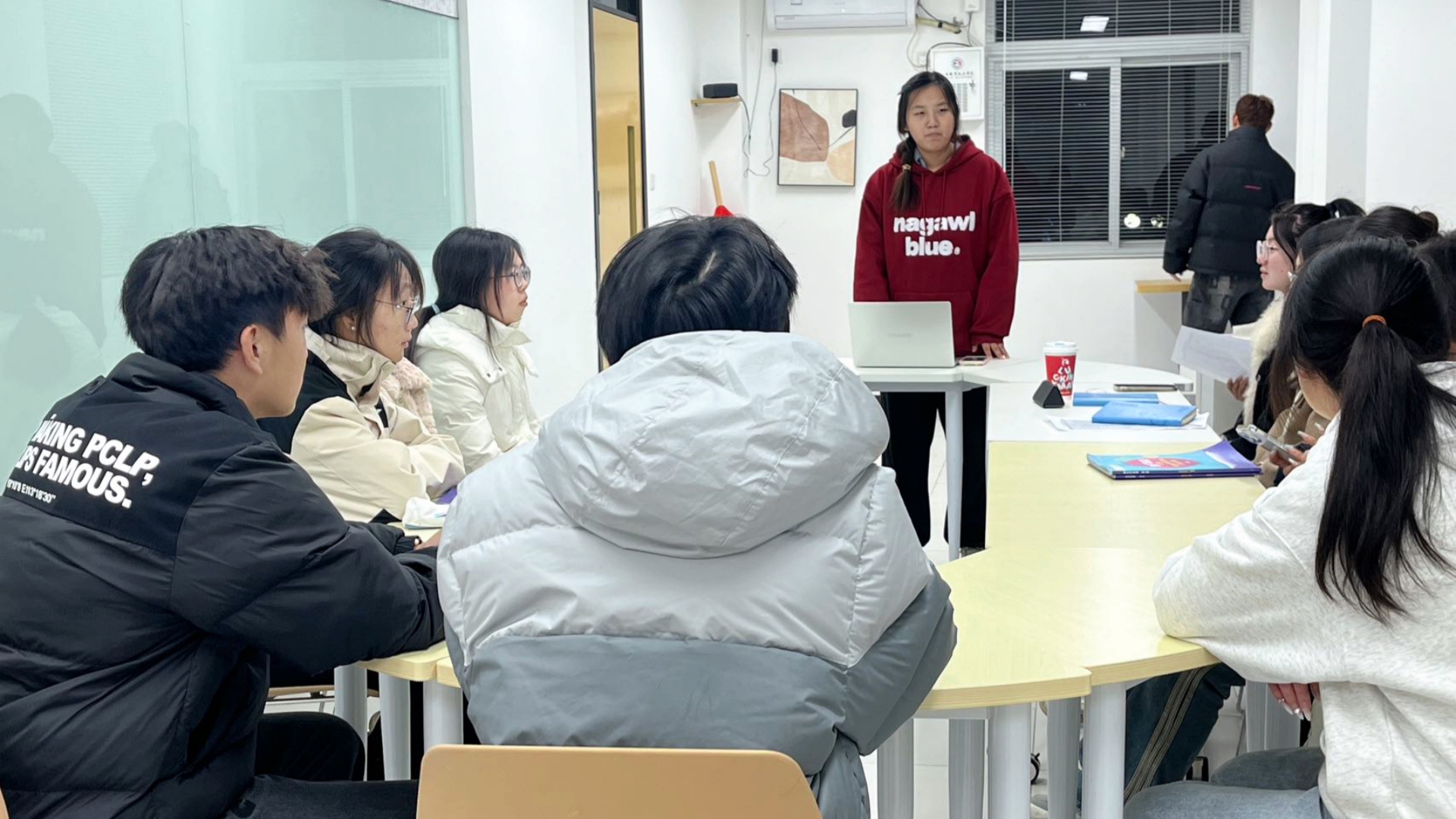 经济与管理系召开第二课堂管理培训会