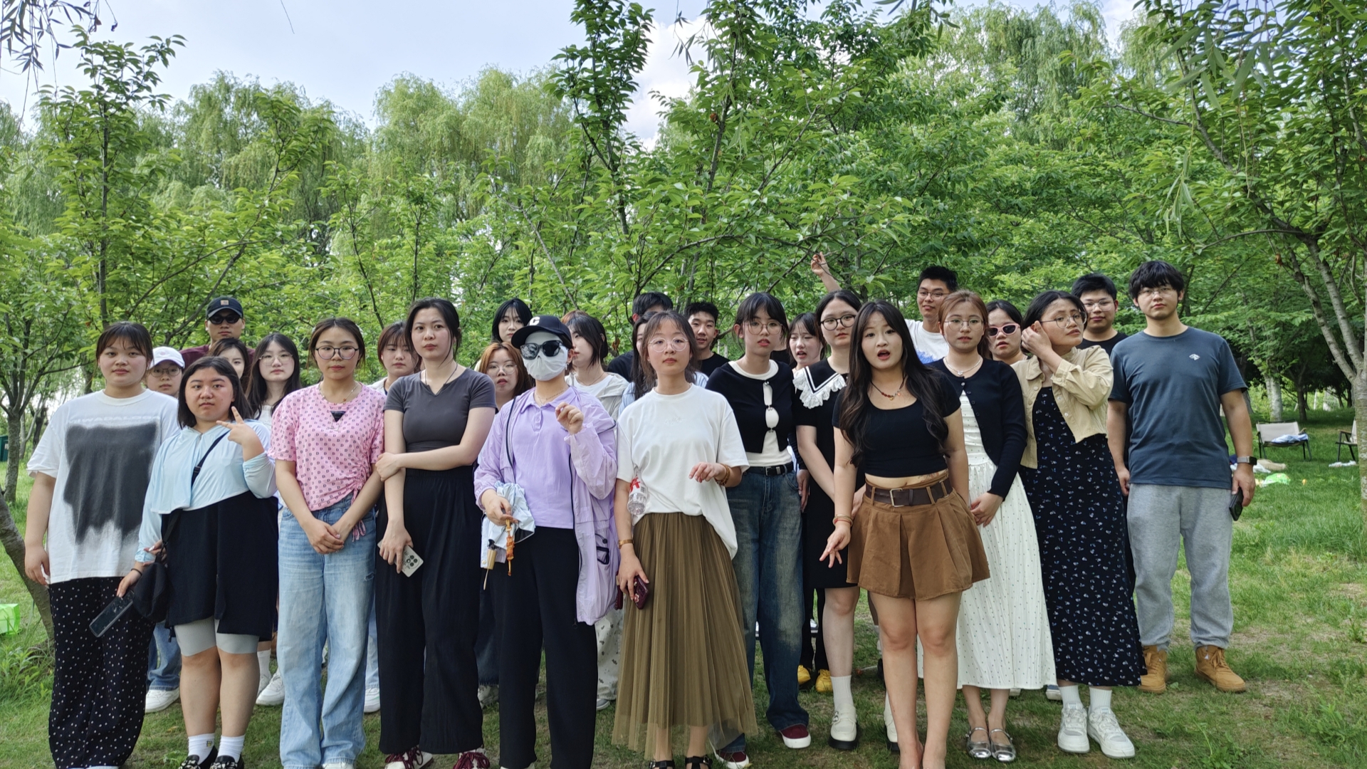 经济与管理系开展“悠悠艾草香，浓浓端午情”系列活动
