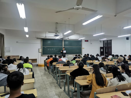 崔杰.jpg